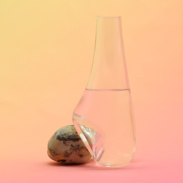 Beautiful Vase on Pebble BU-S138 - Image 6