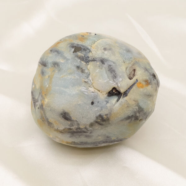 Beautiful Vase on Pebble BU-S138 - Image 7