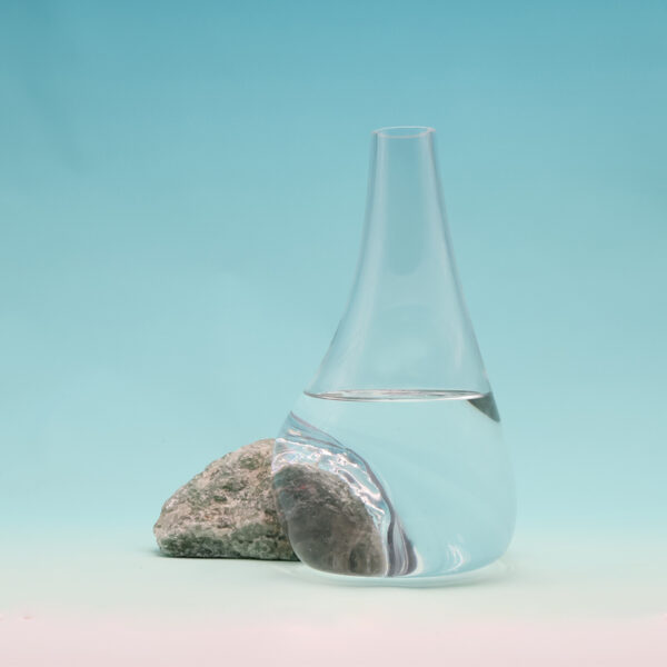 Beautiful Vase on Green Strawberry Stone GE-L228 - Image 5