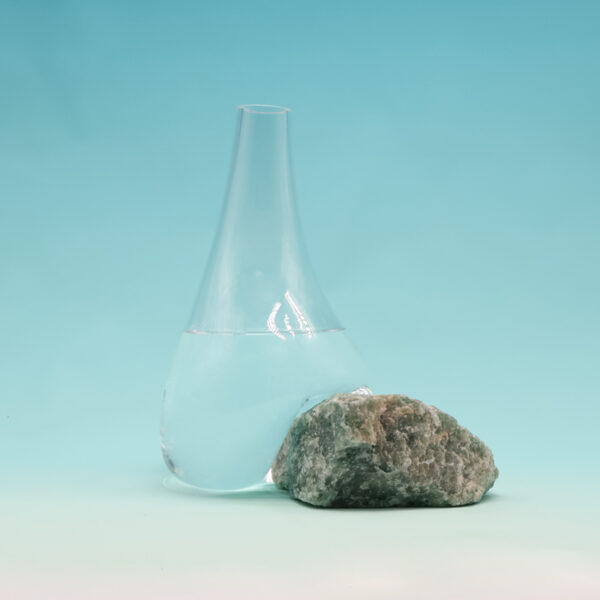 Beautiful Vase on Green Strawberry Stone GE-L228 - Image 6