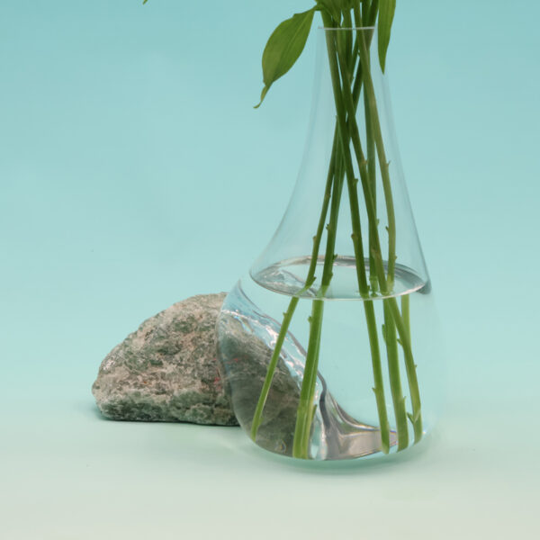 Beautiful Vase on Green Strawberry Stone GE-L228 - Image 3