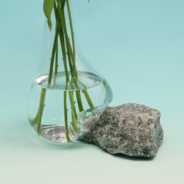 Beautiful Vase on Green Strawberry Stone GE-L238 - Image 4