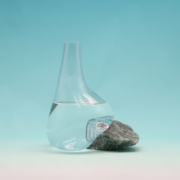 Beautiful Vase on Green Strawberry Stone GE-L368 - Image 6