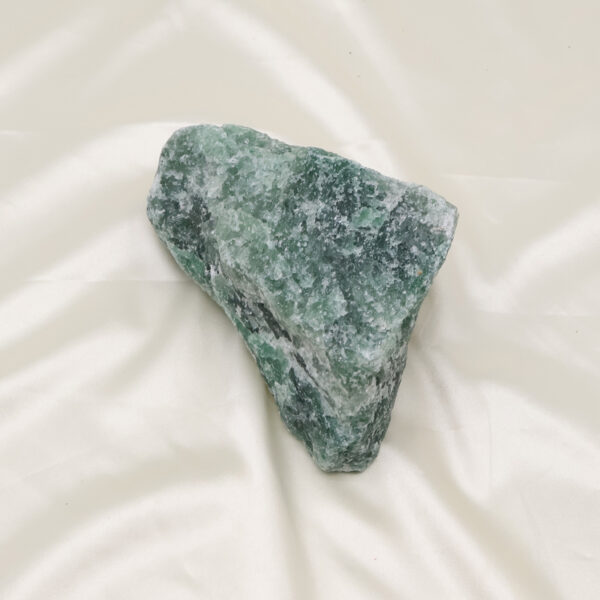 Beautiful Vase on Green Strawberry Stone GE-M228 - Image 8
