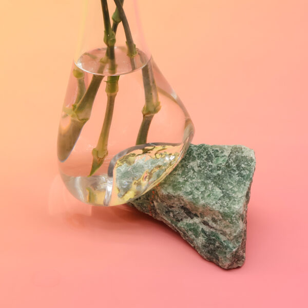 Beautiful Vase on Green Strawberry Stone GE-M228 - Image 4