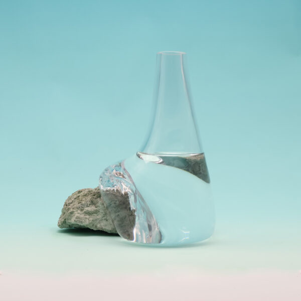 Beautiful Vase on Greentranslucent Limestone GE-M238 - Image 5