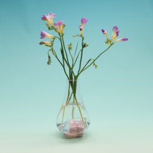 Beautiful Vase on Amethyst PP-S228