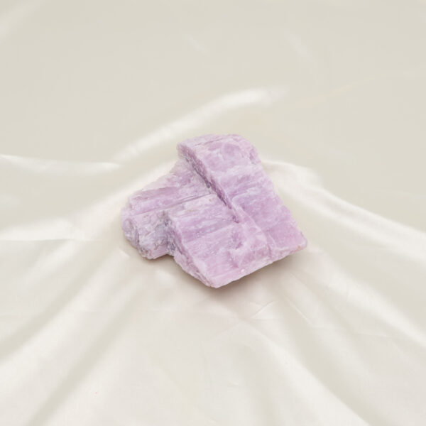 Beautiful Vase on Kunzite PP-M338 - Image 7