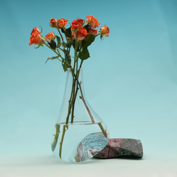 Beautiful Vase on Agate RG-L338
